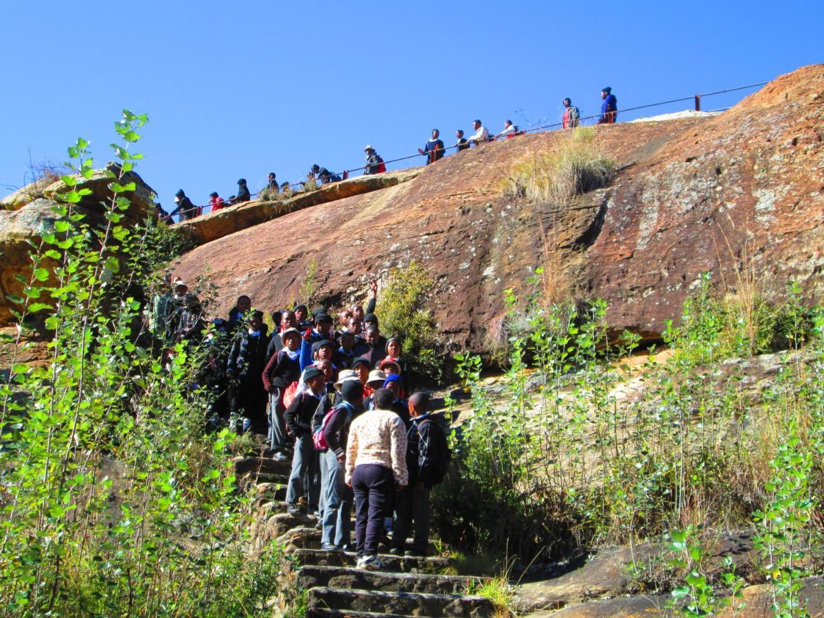 Liphofung Cave, Chalets Hotel Butha-Buthe Luaran gambar