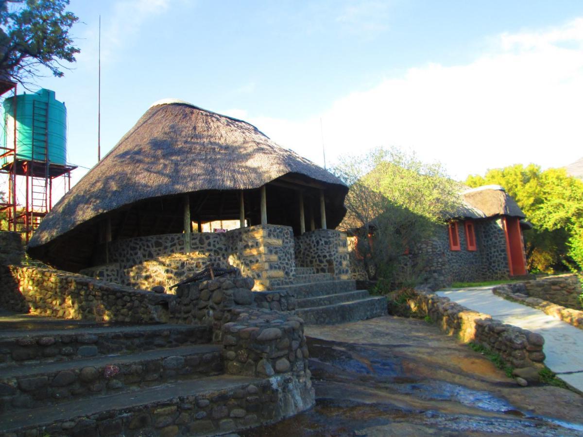 Liphofung Cave, Chalets Hotel Butha-Buthe Luaran gambar